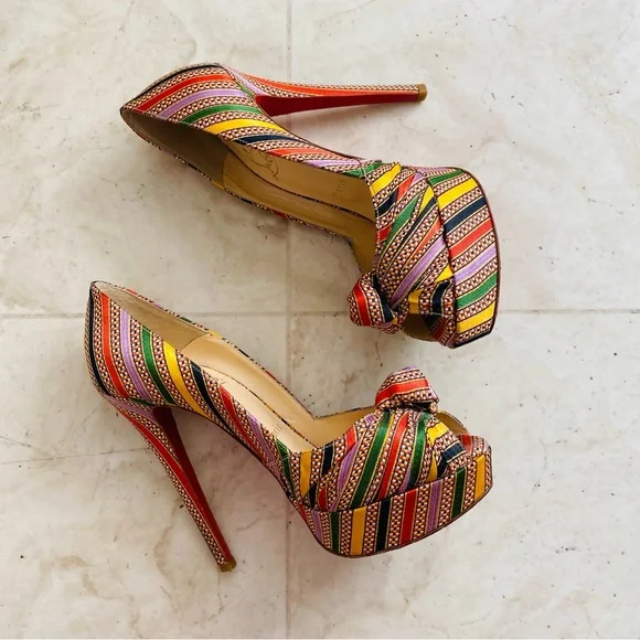 Christian Louboutin Made in Italy Rasta Damas Greissimo Satin Pumps Heels Size 7